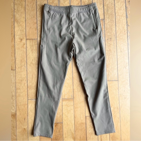 ZYIA MEGA BUNDLE Activewear Performance Top Pants Lot Size Medium - Picture 10 of 11